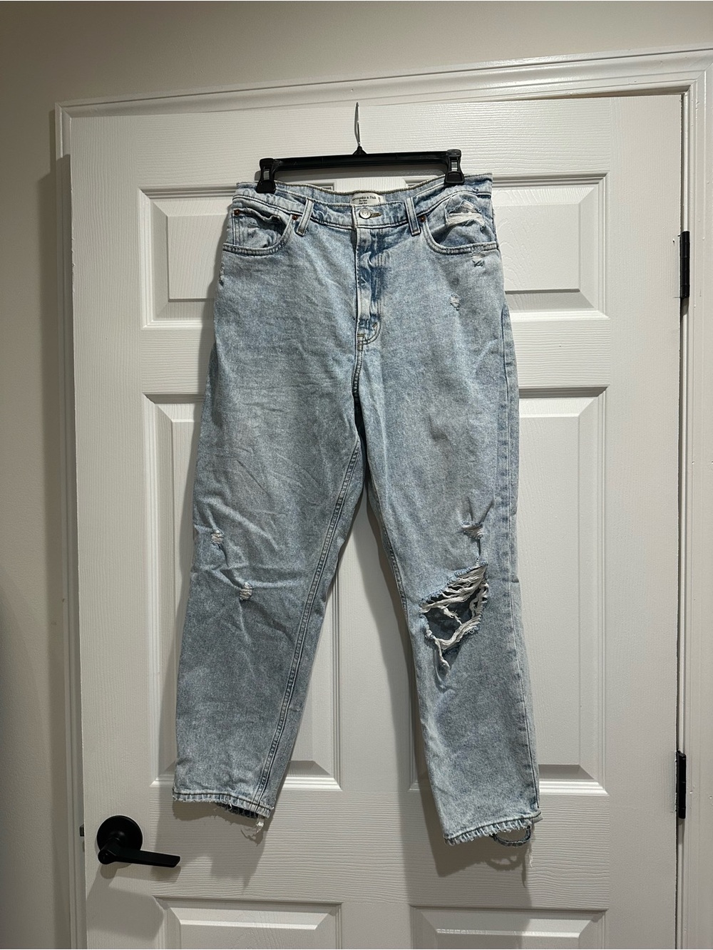 Abercrombie and Fitch High Rise Mom Jeans
